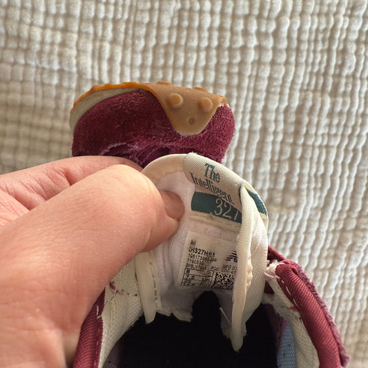 Size 8 | New Balance tennis shoes