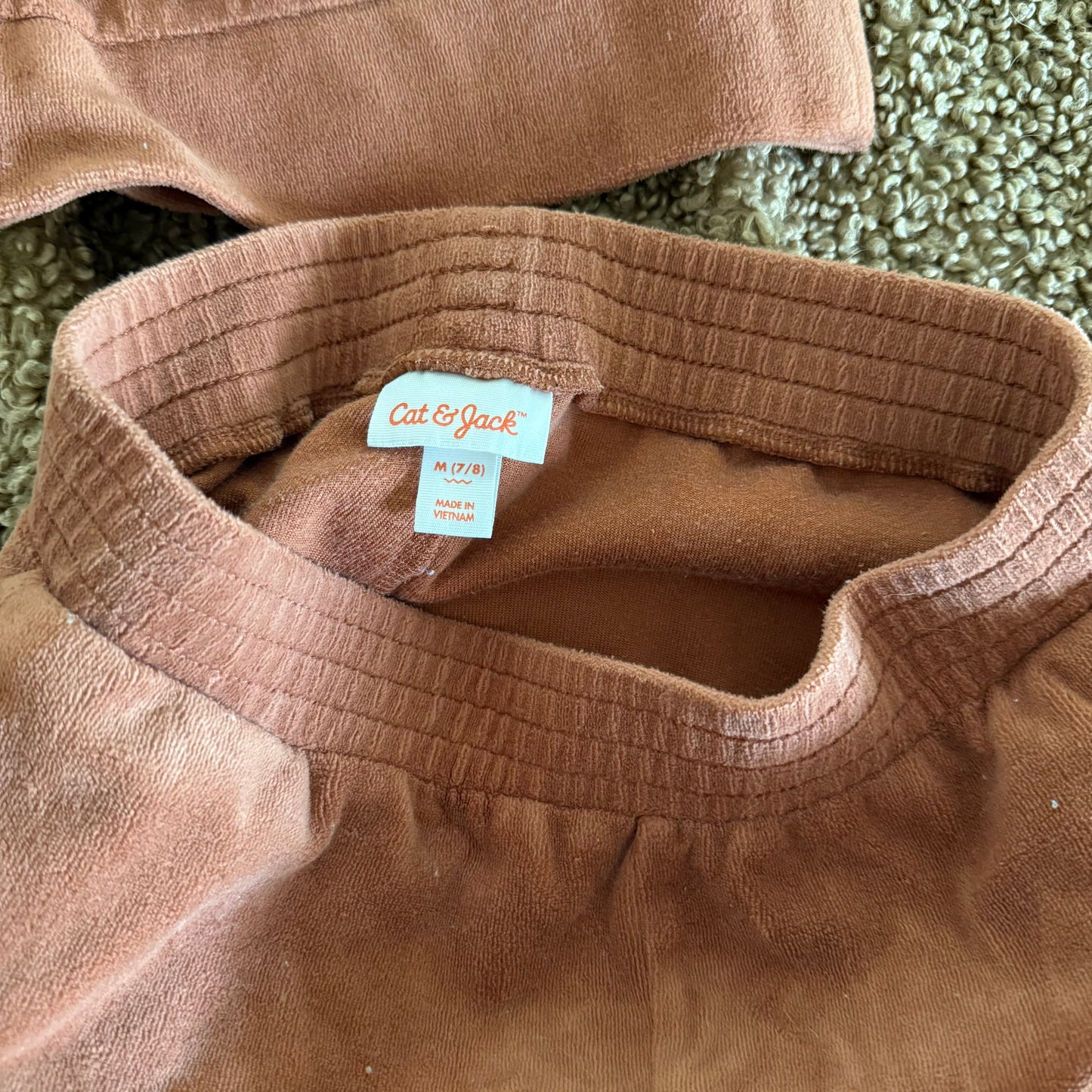 Size 7/8 | Matching velour set