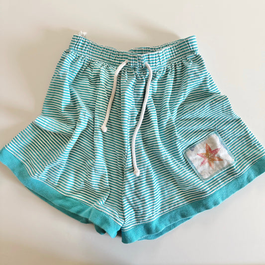 Size 12-14 | Vintage Spumoni beach themed shorts