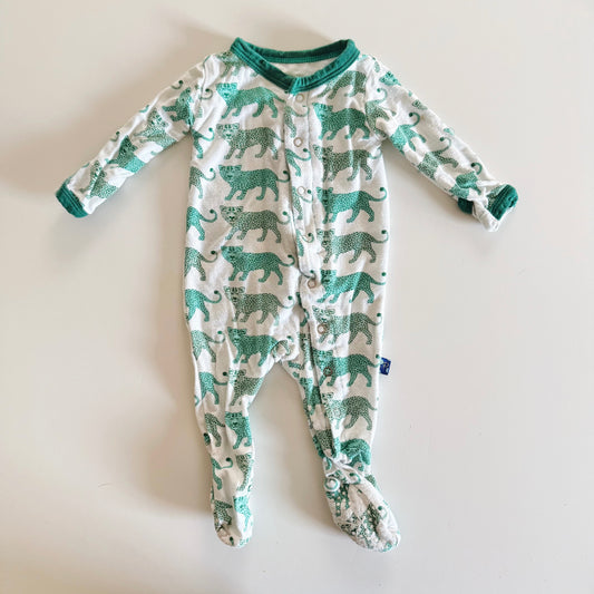 Size newborn | Kickee pants bamboo cheetah onesie