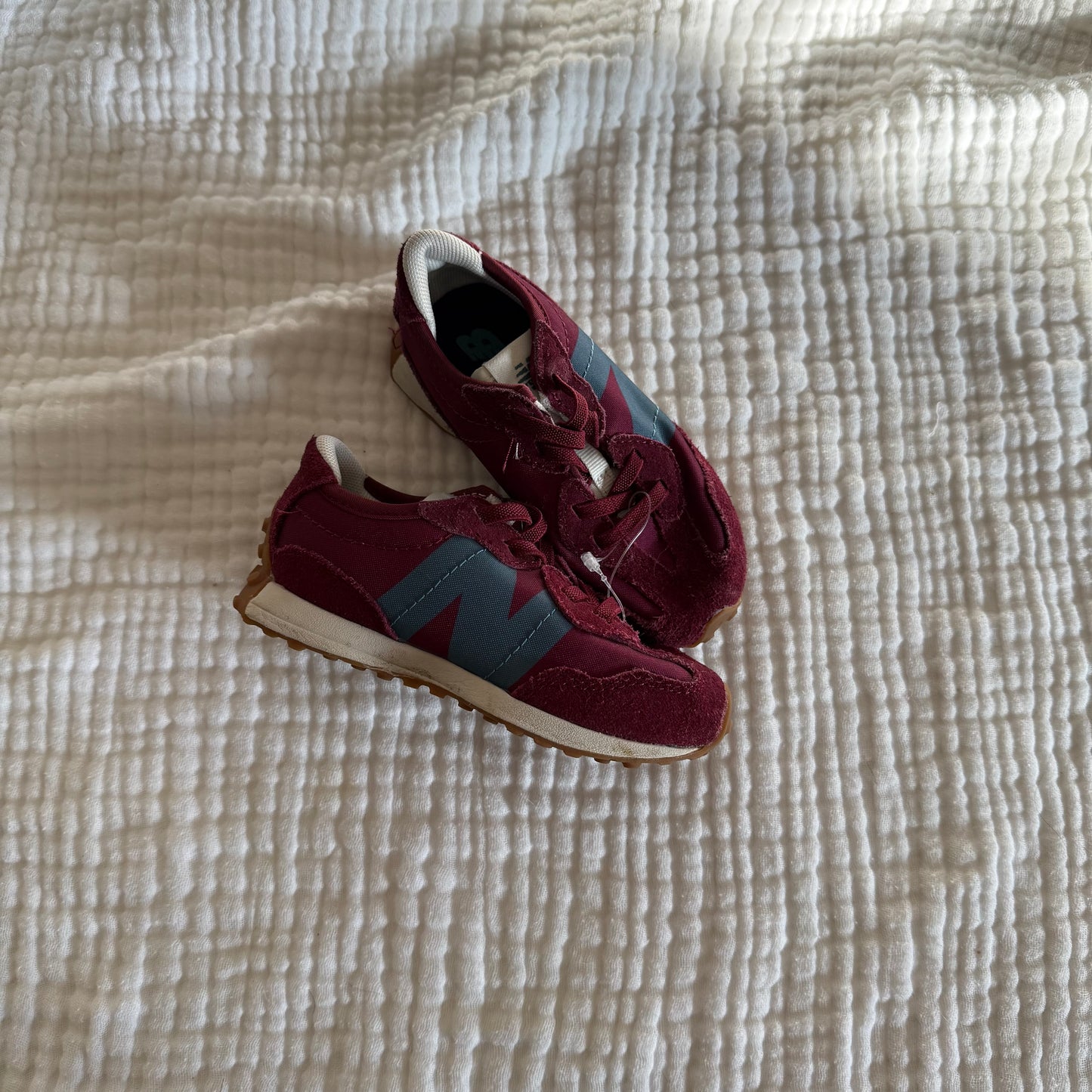 Size 8 | New Balance tennis shoes