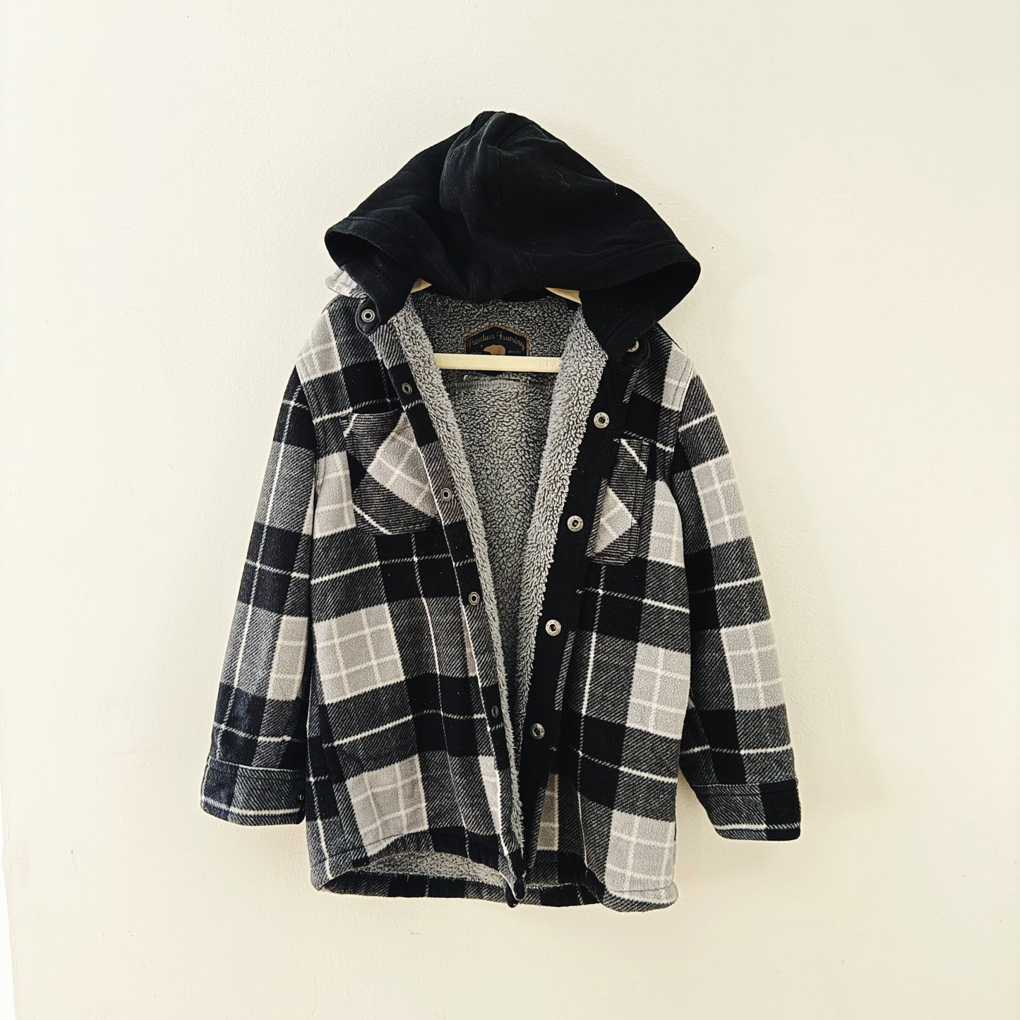 Size 5/6 | Sherpa lined plaid shacket