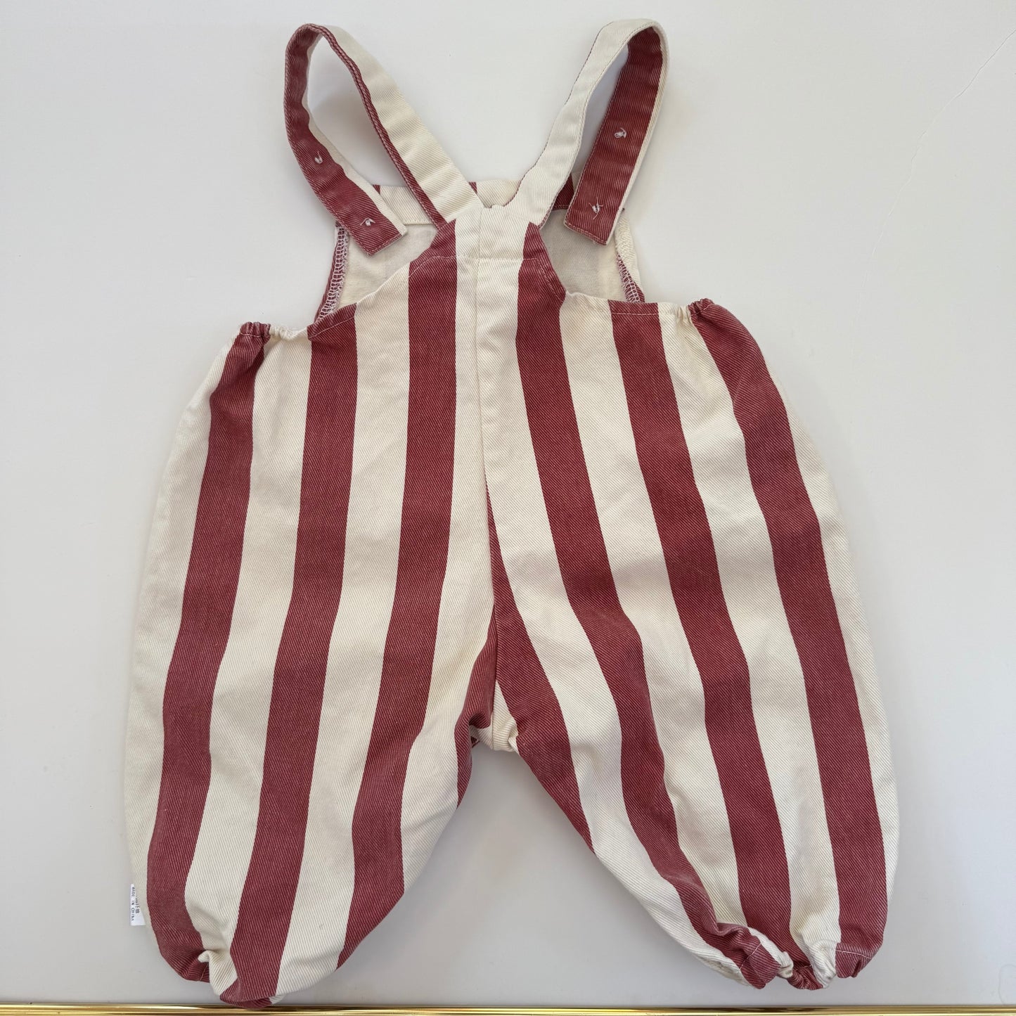 Size 6-12 months | Rust & Cream Striped overalls