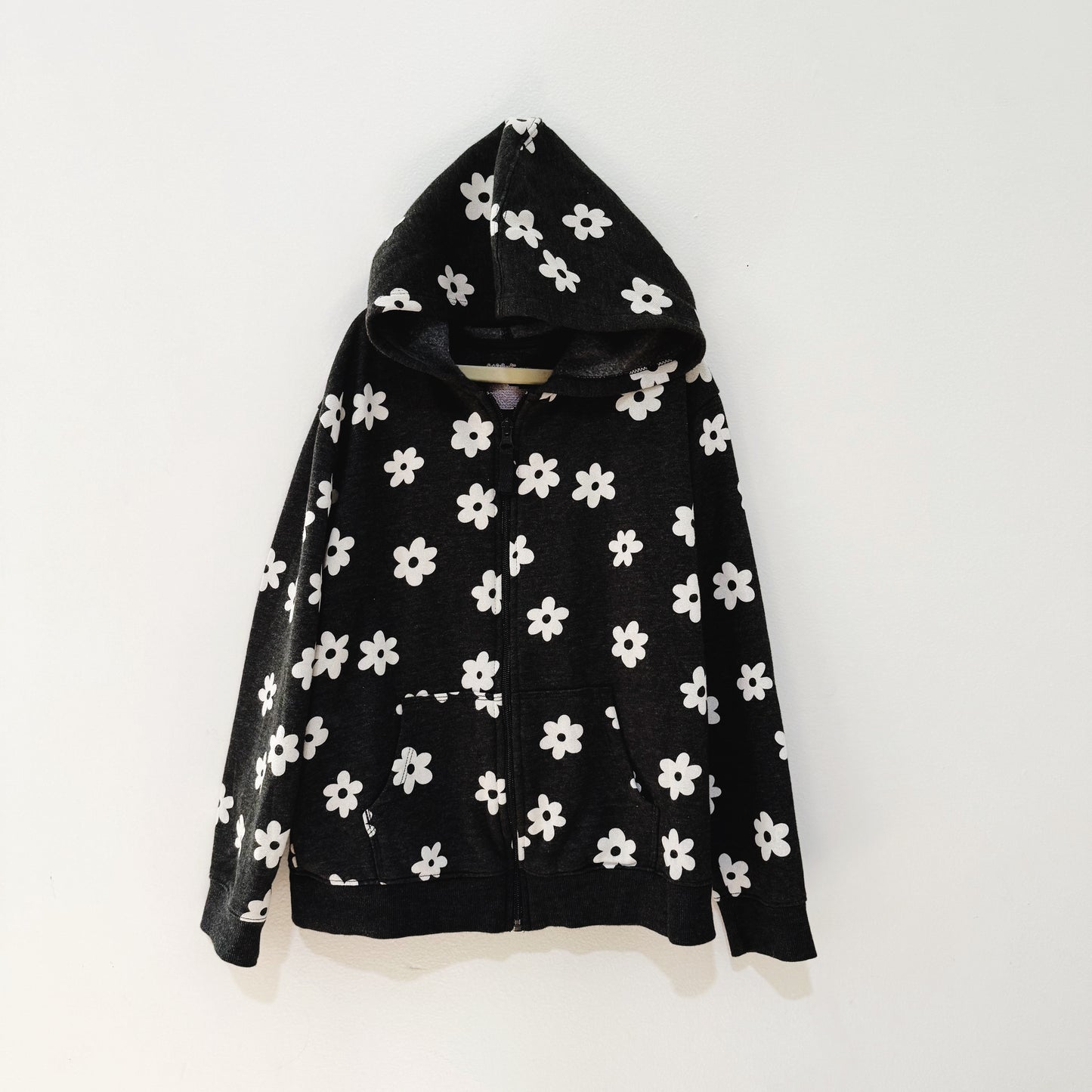 Size 10/12 | Cat & Jack zip sweatshirt