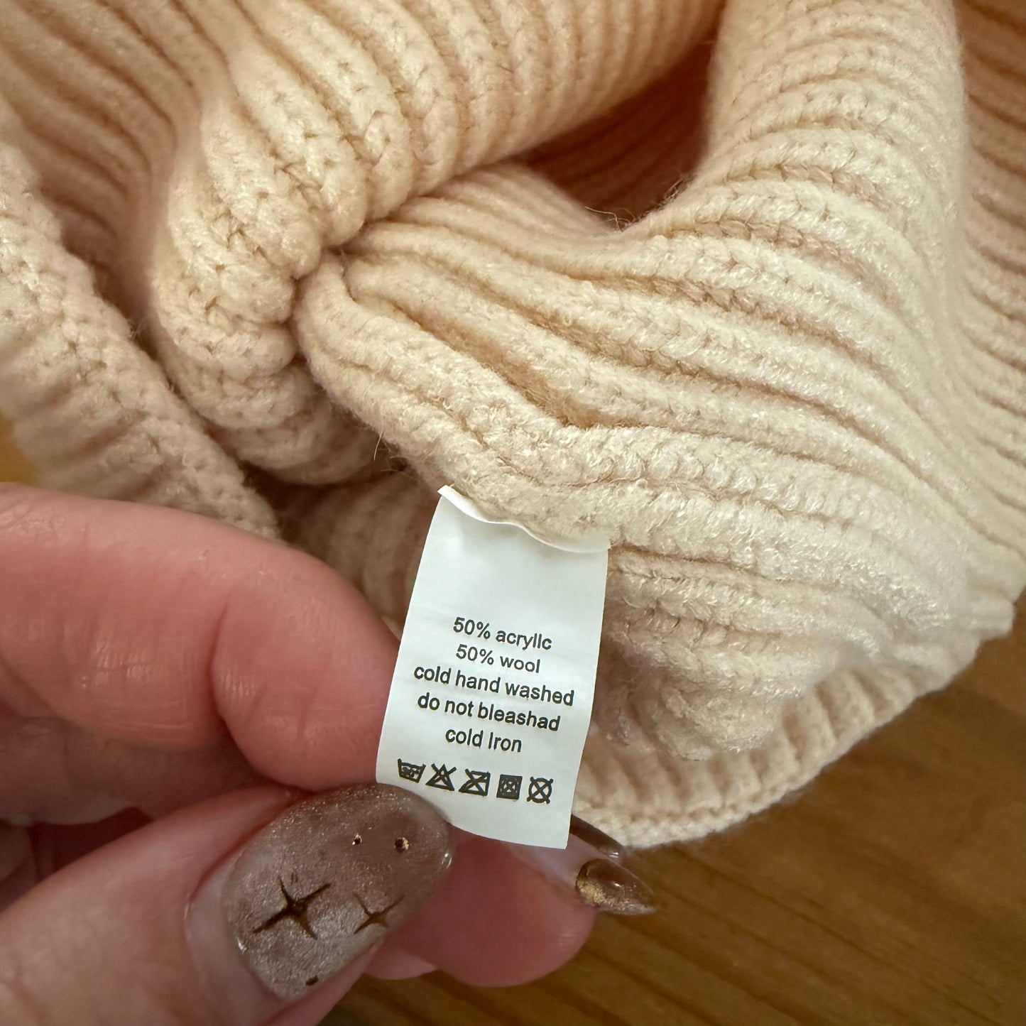 Creamy wool blend beanie